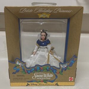 Disney Snow White Petite Holiday Princess Doll - White, Blue & Gold Accents